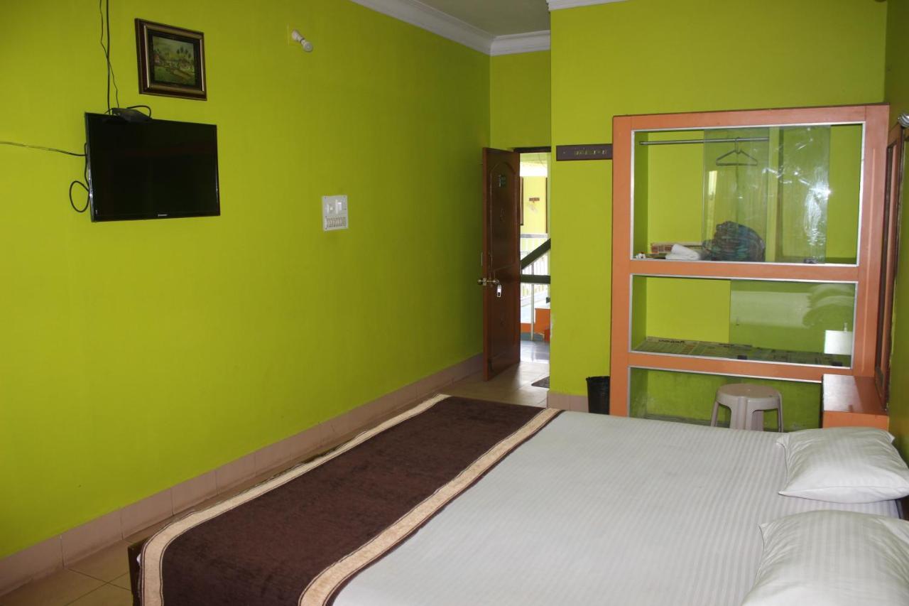 Hotel Lake Queen Rambha Kültér fotó